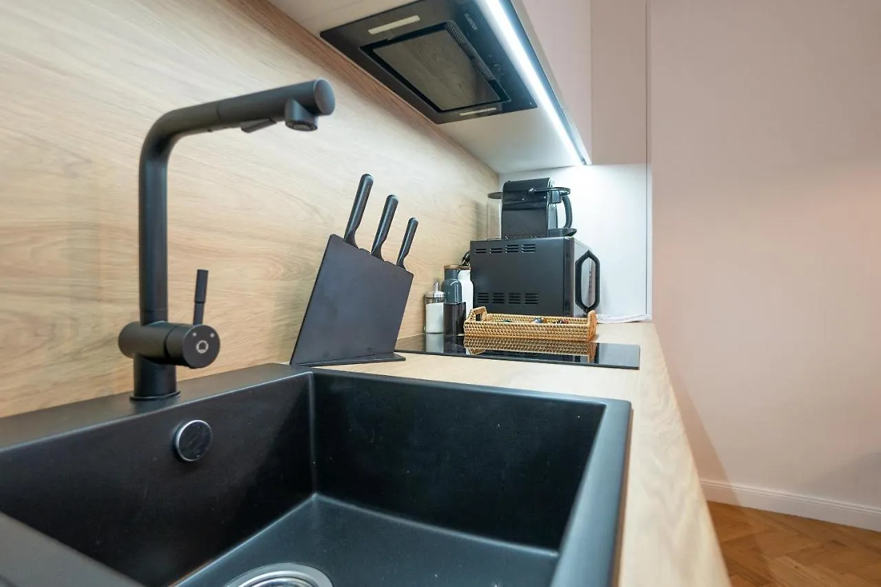 Brand-New 2-Room Apartment In A Top Location Vienna 0*,