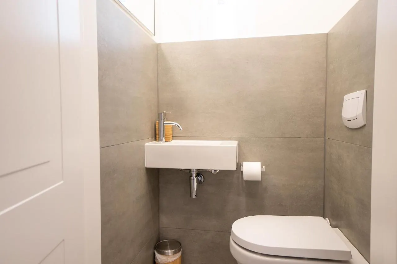 Brand-New 2-Room Apartment In A Top Location Vienna